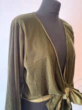 Load image into Gallery viewer, Velvet Tie Top
