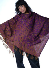 Load image into Gallery viewer, Warm Paisley Collar Poncho
