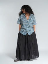 Load image into Gallery viewer, Buy now online! Emma's Emporium loose fit summer unisex shirts, ethically sourced slow fashion for women and men.