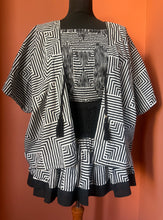 Load image into Gallery viewer, Black and White Op-Art print mini skirt

