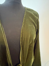 Load image into Gallery viewer, Velvet Tie Top
