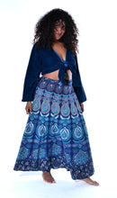 Load image into Gallery viewer, Multi way Velvet Tie Top
