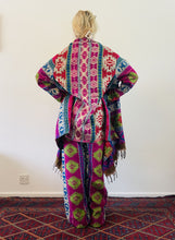 Load image into Gallery viewer, Emma&#39;s Emporium geometric patterned wrap blanket warm fleece cardigan. Buy now from Emma&#39;s Emporium online ethical alternative hippie festival fashions - women&#39;s and men&#39;s unisex clothing!
