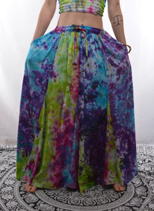 Buy online now from Emma's Emporium! Emma's Emporium Tie Dye full length gypsy maxi skirt, in vibrant tie dye rayon, with pockets. Super fun hippy tie dye beach festival skirt, Emma's Emporium hippy and alternative women's clothing.