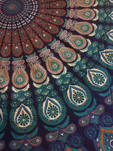 Load image into Gallery viewer, Bedspread - Peacock Mandala Print
